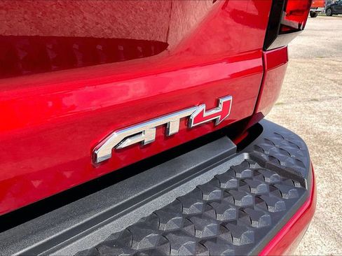Used 2026 GMC Canyon AT4 image 21