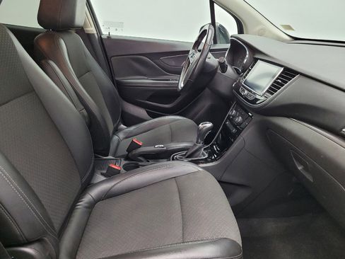 Used 2020 Buick Encore Preferred FWD image 21