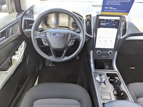 Used 2022 Ford Edge SE w/ Black Appearance Package AWD/4WD image 19