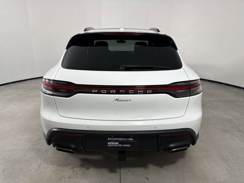 Certified 2025 Porsche Macan image 6