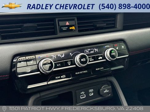 Used 2025 Honda Pilot Black Edition image 18