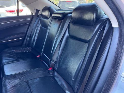 Used 2017 Chrysler 300 Limited AWD/4WD image 16