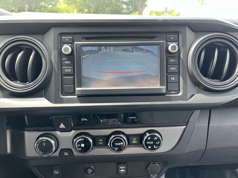 Used 2017 Toyota Tacoma SR w/ Tow Package AWD/4WD image 18