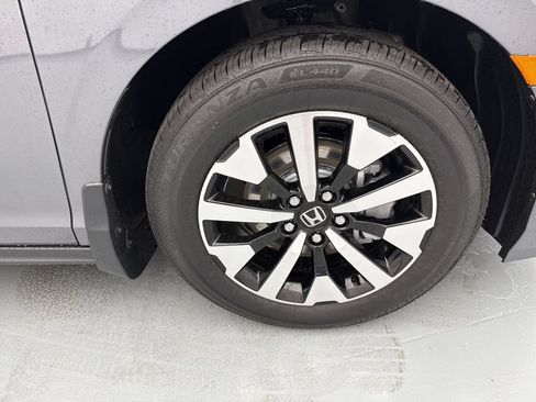 New 2026 Honda Odyssey EX-L image 14