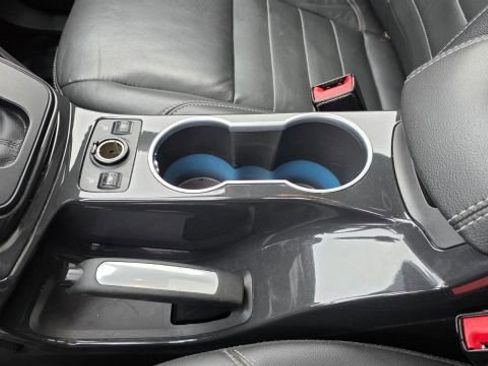 Used 2016 Ford Escape Titanium image 27