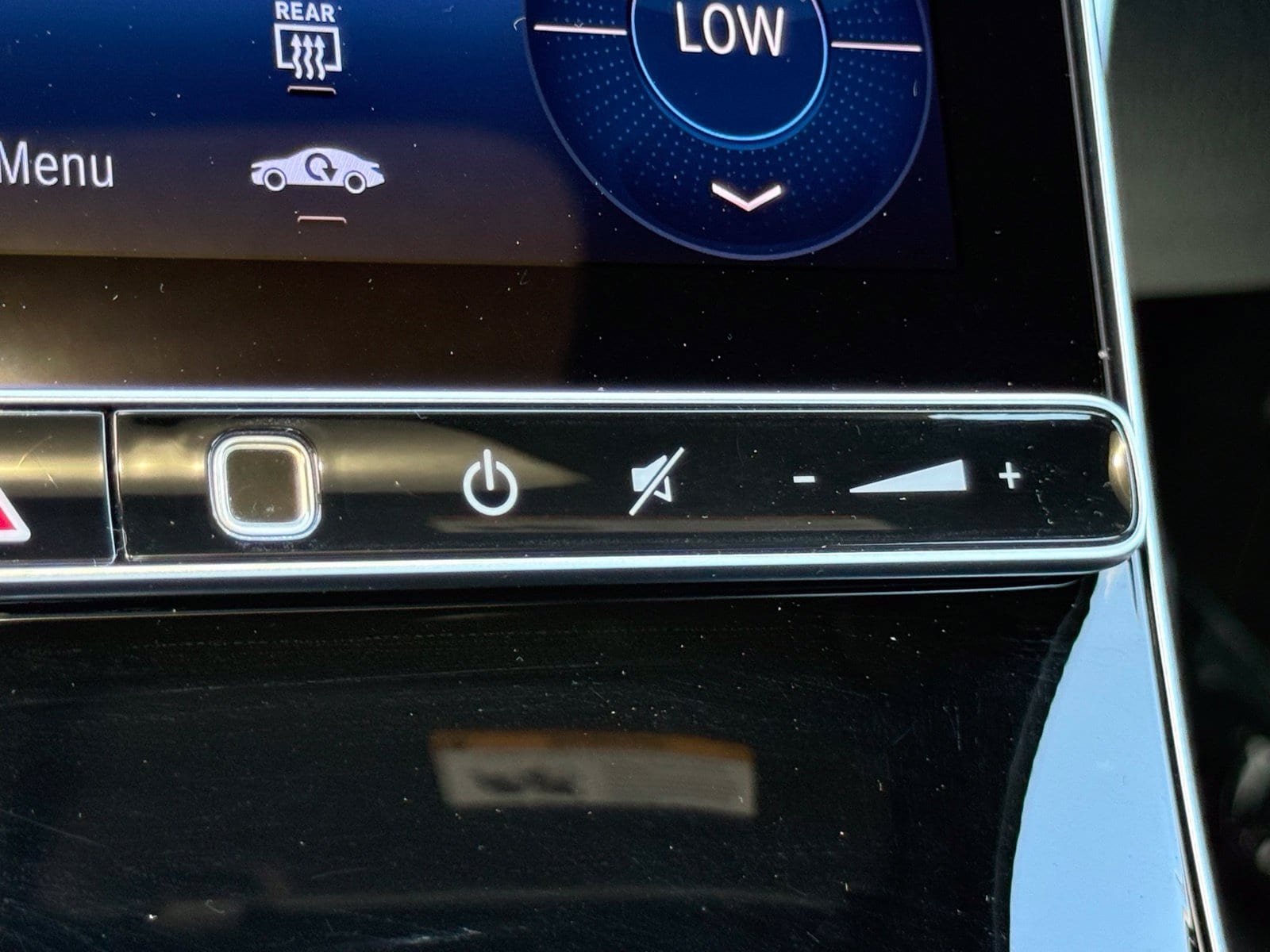 Used 2025 Mercedes-Benz C 300 Sedan image 38