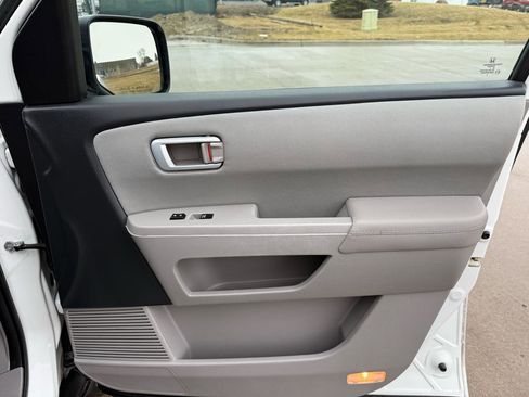 Used 2013 Honda Pilot LX image 24