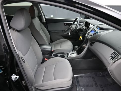 Used 2013 Hyundai Elantra GLS w/ Preferred Pkg image 23
