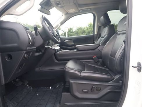 Used 2025 Ford Expedition Max Platinum AWD/4WD image 14