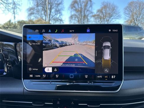 New 2026 Volkswagen Golf image 25