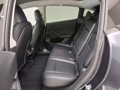 Used 2024 Tesla Model Y Long Range image 13