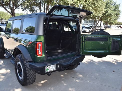 Certified 2023 Ford Bronco Badlands w/ Sasquatch Package AWD/4WD image 44