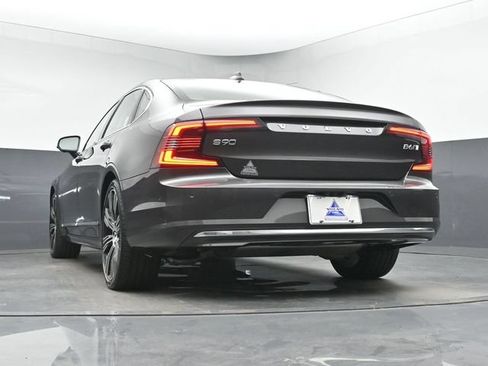 Used 2023 Volvo S90 B6 Ultimate w/ Protection Package Premier AWD/4WD image 15