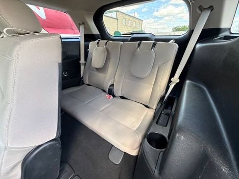 Used 2023 Ford Explorer 4WD image 17