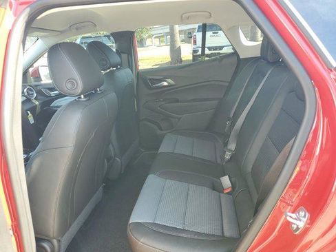 New 2026 Chevrolet Trax LT w/ Driver Confidence Package image 15