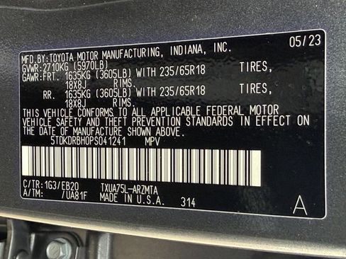 Used 2023 Toyota Highlander XLE AWD/4WD image 35