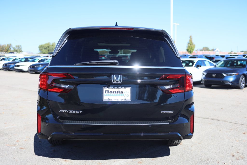 New 2027 Honda Odyssey Touring image 5