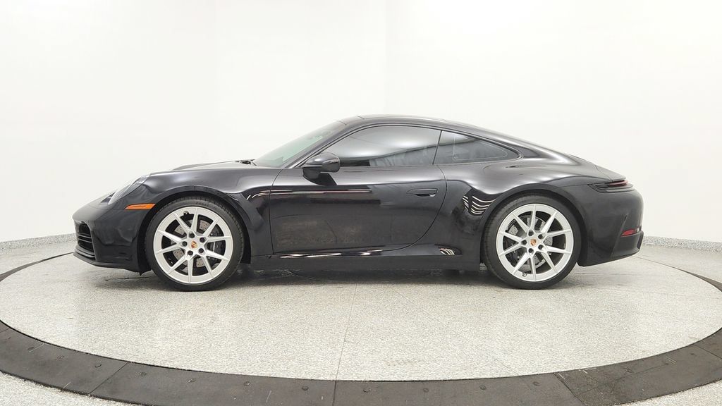 Used 2025 Porsche 911 Carrera RWD image 2