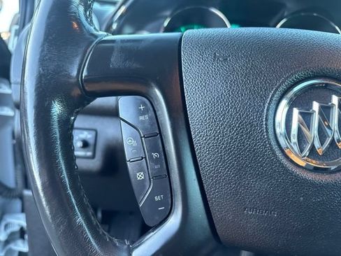 Used 2017 Buick Enclave Leather AWD/4WD image 19