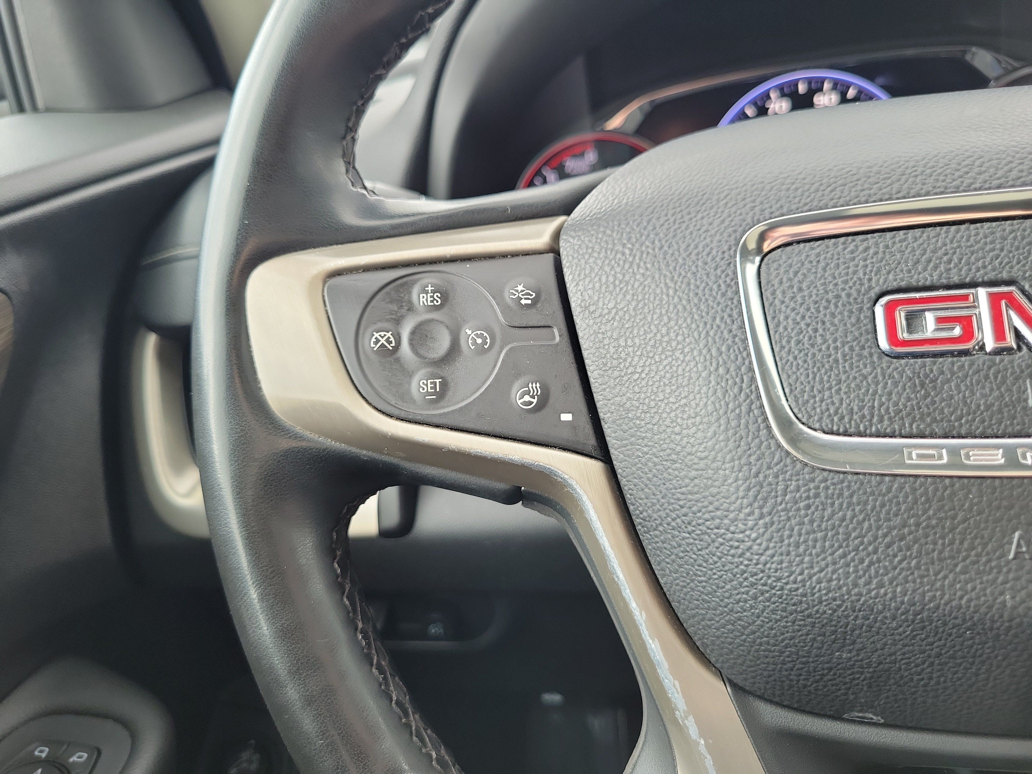Used 2024 GMC Terrain Denali w/ Denali Premium Package AWD/4WD image 22