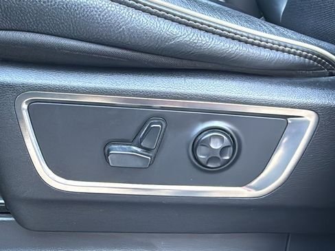 Certified 2019 RAM 1500 Limited image 12