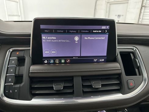 Used 2021 GMC Yukon SLT w/ SLT Luxury Plus Package image 14