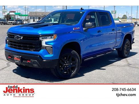 Used 2025 Chevrolet Silverado 1500 LT Trail Boss AWD/4WD image 1