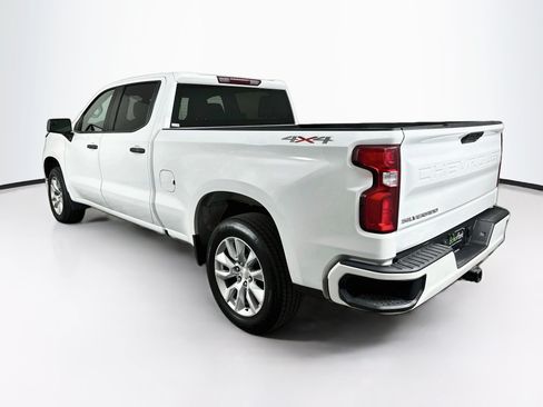Used 2019 Chevrolet Silverado 1500 Custom w/ Custom Value Package AWD/4WD image 5