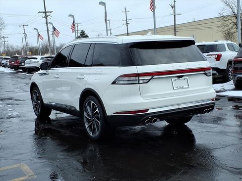 Certified 2023 Lincoln Aviator Reserve w/ Equipment Group 201A image 5
