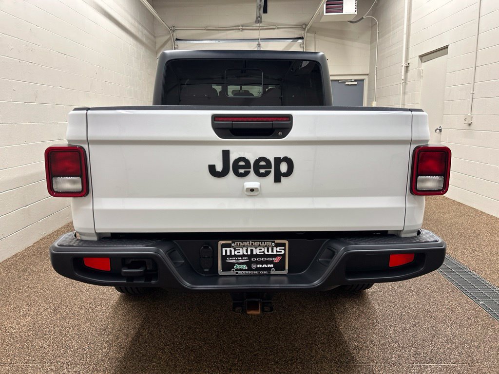 Used 2022 Jeep Gladiator Sport AWD/4WD image 3