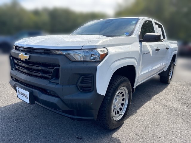 Used 2023 Chevrolet Colorado W/T w/ WT Convenience Package AWD/4WD image 4