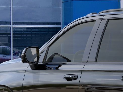 New 2026 Chevrolet Suburban RST AWD/4WD image 12