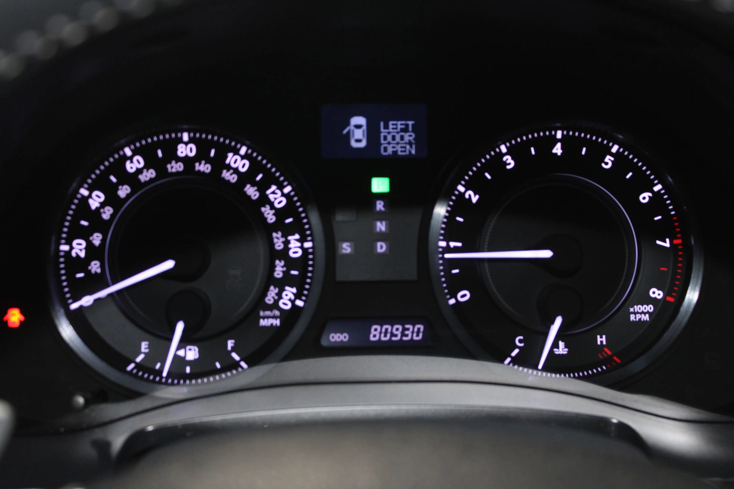 Used 2011 Lexus IS 350C RWD image 17