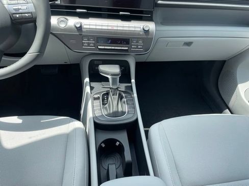 New 2026 Hyundai Kona SEL Sport FWD image 17