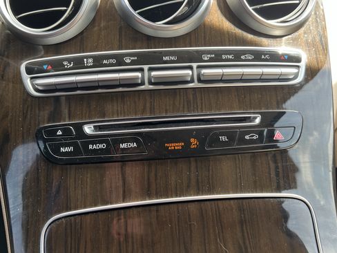 Used 2016 Mercedes-Benz GLC 300 image 30