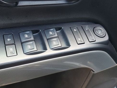 Used 2018 Chevrolet Silverado 1500 LT w/ All Star Edition image 15