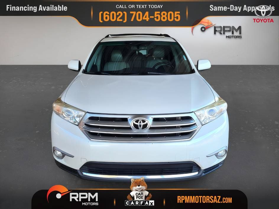 Used 2013 Toyota Highlander SE AWD/4WD image 2