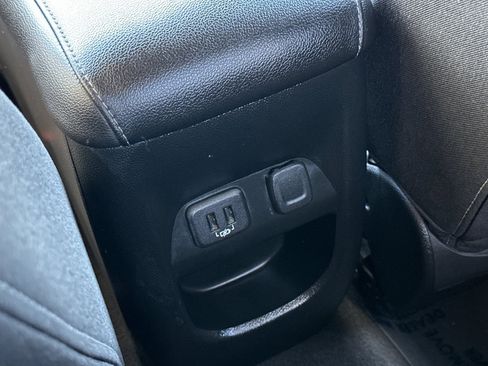 Certified 2022 GMC Canyon Elevation image 15