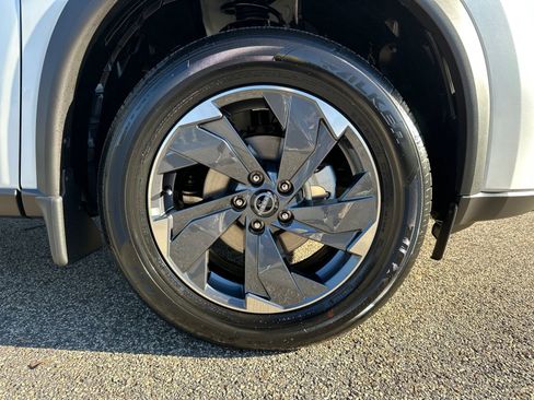 New 2026 Nissan Rogue SV image 12