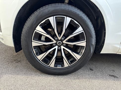 Certified 2023 Volvo XC60 B5 Core image 33