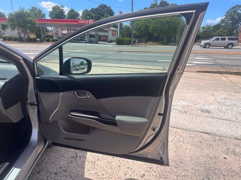 Used 2014 Honda Civic LX image 16