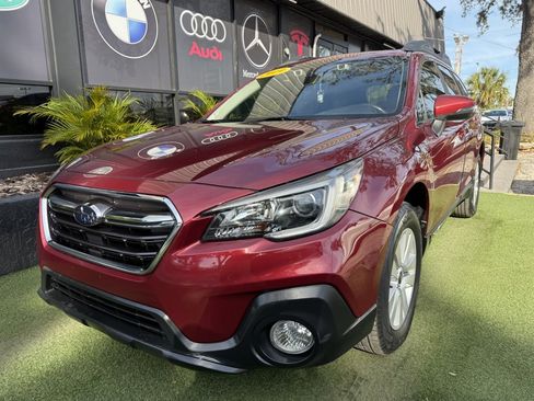 Used 2019 Subaru Outback 2.5i Premium image 1
