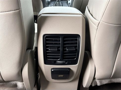 Used 2015 Ford Escape Titanium image 28