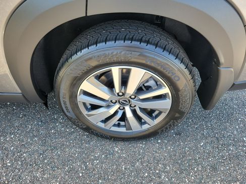 New 2026 Nissan Pathfinder SL AWD/4WD image 6