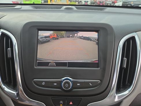 Used 2022 Chevrolet Equinox LT AWD/4WD image 24