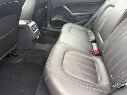 Used 2020 Volkswagen Passat 2.0T SEL FWD image 18