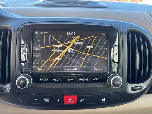 Used 2014 FIAT 500L Lounge FWD image 23