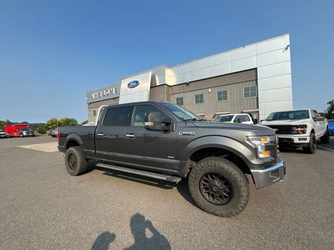 Used 2016 Ford F150 XLT w/ Equipment Group 302A Luxury AWD/4WD image 6
