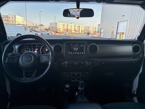 Used 2021 Jeep Wrangler Unlimited Sport image 24