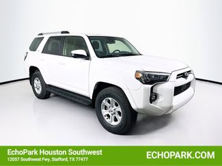Used 2024 Toyota 4Runner SR5 video 1